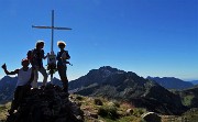 23 Cima di Mezzeno con vista in Arera